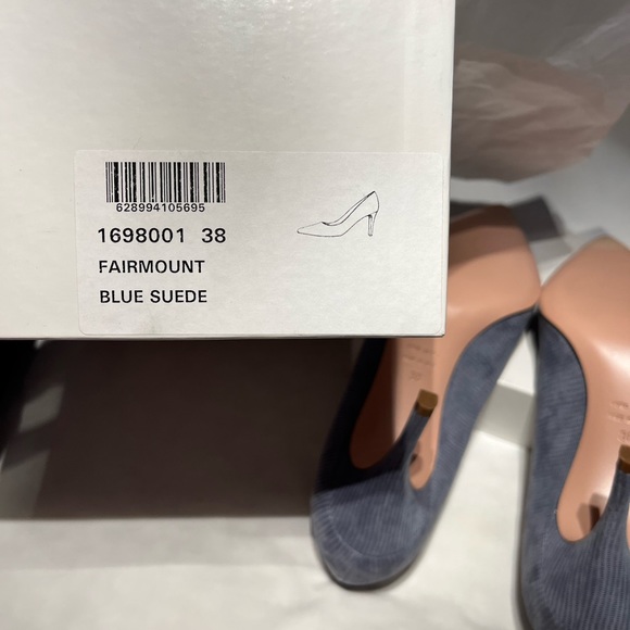 NEW La Canadienne blue suede Fairmont heels - Picture 6 of 9